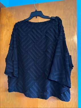 Textured Black Boxy Tunic Top - Women’s Relaxed Sleeve Blouse